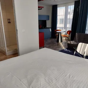 https://roxi-residence-brussels.hotelsantwerp.net